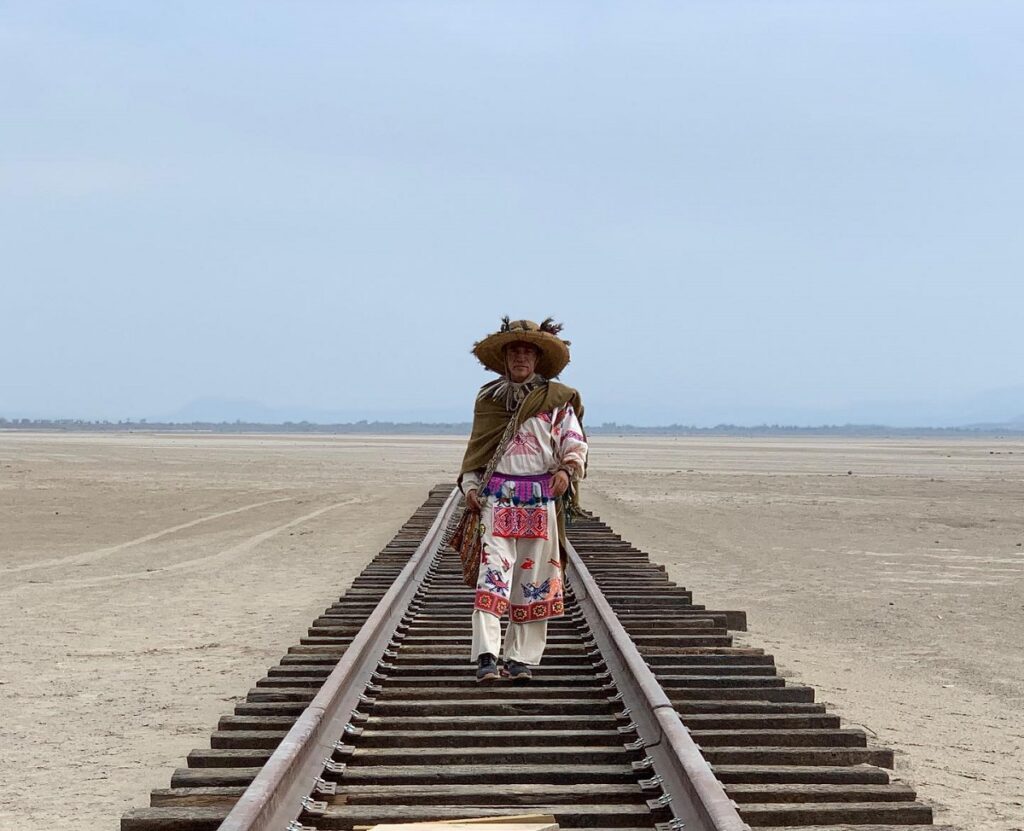 Poderoso Victoria Roberto Sosa 3 The Mighty Victoria