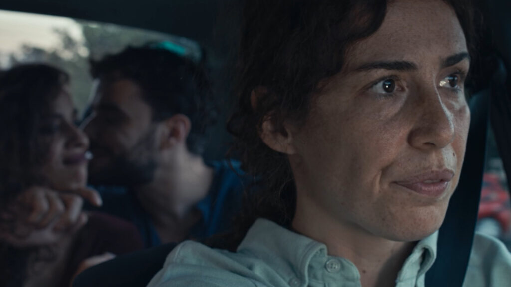 LoveStoriesontheMove still Love Stories on the Move