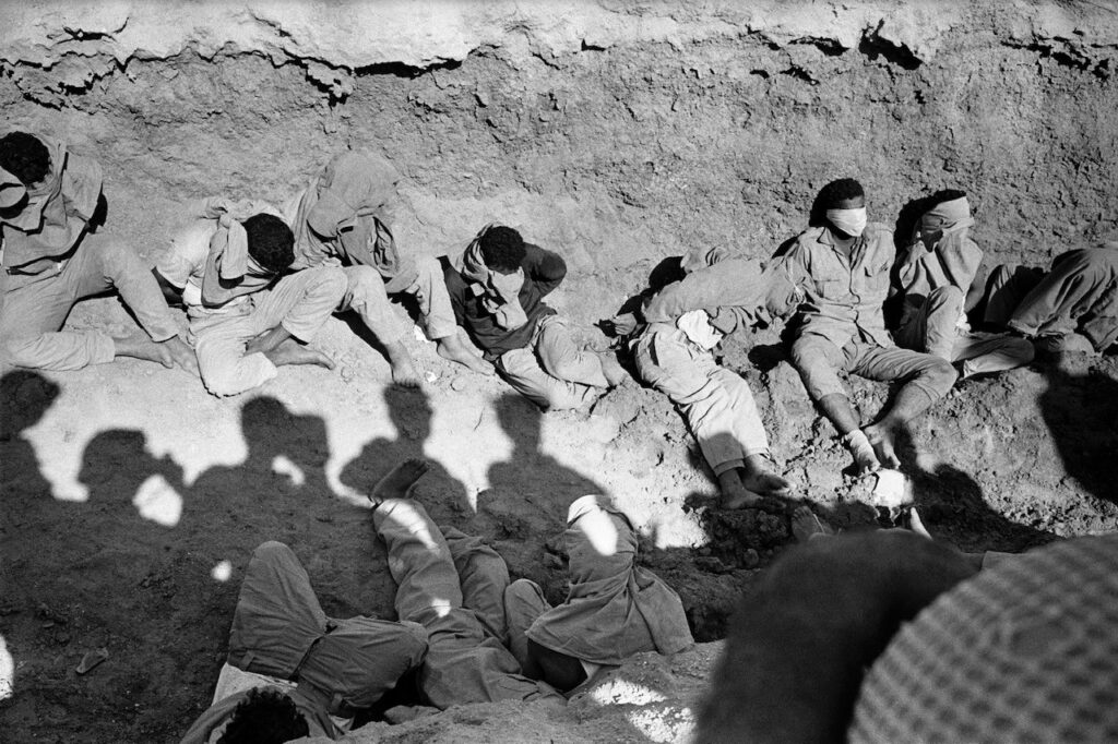 © Micha Bar Am 1341 Frames of Love and War