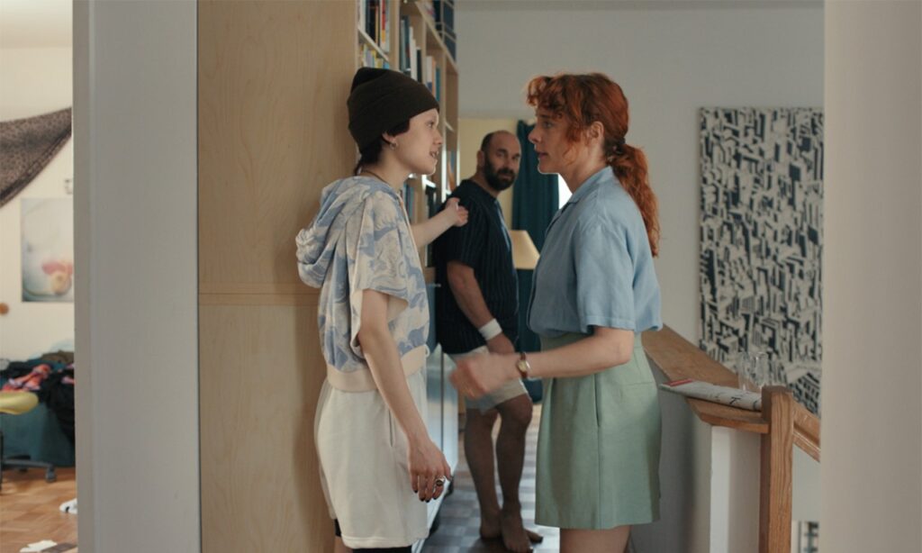 Evrybody Wants to be Loved Everybody Wants to be Loved