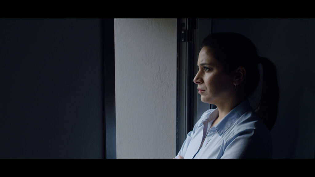 ayda 3 Looking for Ayda